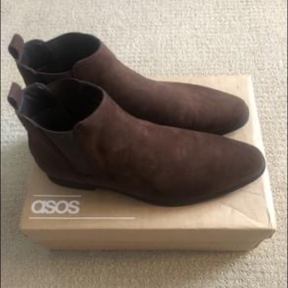 Brand New Men Chelsea Brown Boots